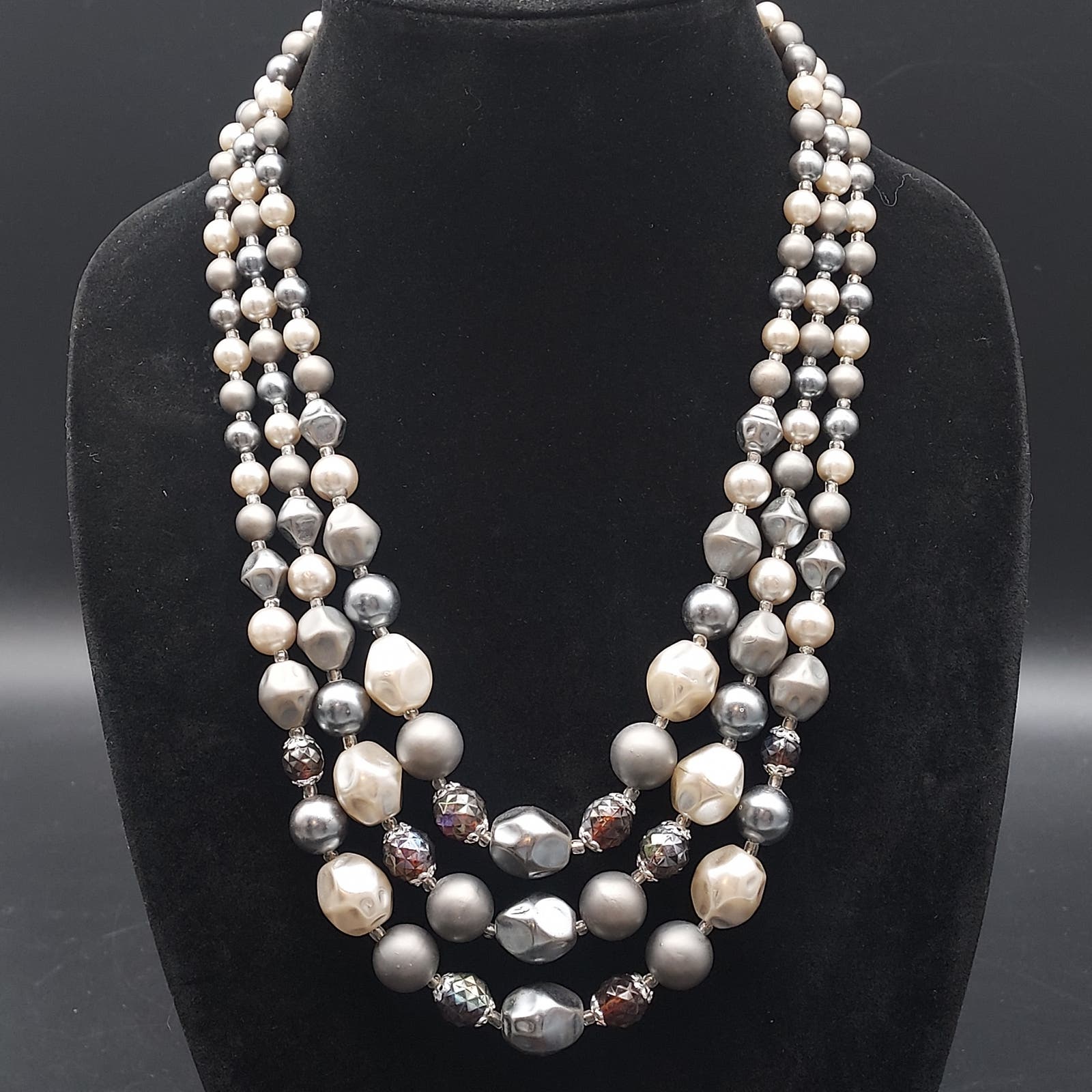 Vintage Japan Metallic Beaded Necklace Silver Tone Faux Pearl Three Strand 18$